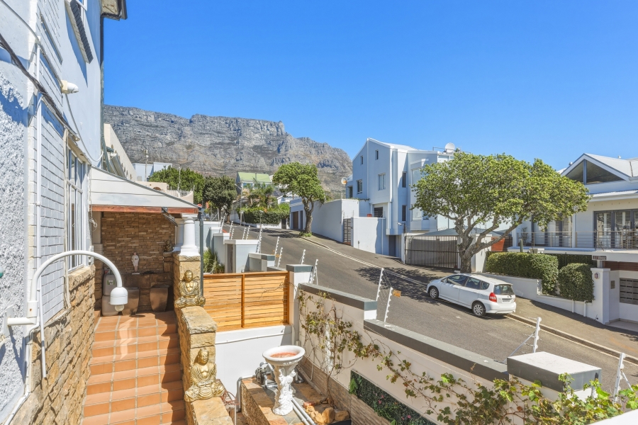 4 Bedroom Property for Sale in Vredehoek Western Cape